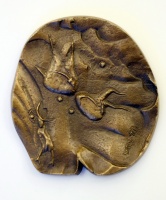 Várhelyi György (1942): Alakok, 1978. hátoldalon: „GYÜJT: KISS”, bronz, 80 x 75 mm