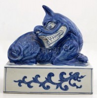 Nagyméretű kínai pecsétnyomó. Fő kutyát ábrázoló festett mázas porcelán / Large Chinese seal maker Pho dog. Porcelain 14x15 cm