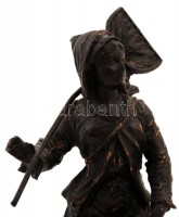 cca 1950, Német paraszt pár szobor, spiáter, jelzés nélkül, hibás, 25cm