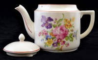 Zsolnay virágmintás porcelán teás készlet, jelzett, matricás, kopásnyomokkal