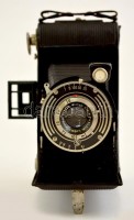 cca 1930-1950 Franka Kamerawerk 6×9-es fényképezőgép Ludwig-Dresden Victar 1:6,3 f=10,5 cm objektívvel, bőr tokban, jó állapotban /cca 1930-1950 Franka Kamerawerk 6×9 folding camera with Ludwig-Dresden Victar 1:6,3 f=10,5 cm lens, in