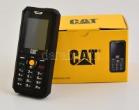 CAT B30 típusú mobiltelefon töltővel, eredeti csomagolásában