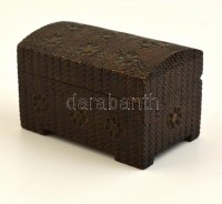 Fa dobozka, jó állapotban, 12×7 cm