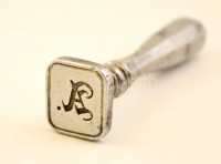 'A' monogramos acél levélzáró pecsétnyomó, 1,5×1,5 cm, h: 6,5 cm