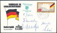 1974 A világbajokságot megnyerő NSZK labdarúgó válogatott néhány játékosának aláírása emlékborítékon / Autograph signature of world champion winner German football players from the training camp