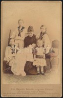 1888 Ihre Majestät Kaiserin Augusta Victoria. Auguszta Viktória (1858-1921) német császárné keményhátú fotója, Selle&Kuntze, Potsdam, kis sérülésekkel, 16x10 cm./1888 Her Majesty Empress Augusta Victoria. Augusta Victoria
