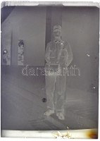 cca 1920 Magyar vasutast ábrázoló üvegnegatív,  / Railway officer 6,5x9 cm