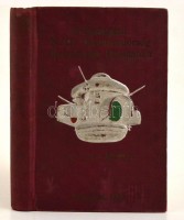 1933 Az utca rendje. A Budapesti M. Kir. Államrendőrség hivatali útmutatója. Bp.,1933, ny. n., 400 p. Kiadói egészvászon-kötés, kopott borítóval, laza kötéssel.