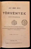 Az 1897-dik évi törvények gyűjteménye. Bp., 1897, Országos Törvénytár Szerkesztősége., Pesti Könyvnyomda Rt., IV+390 p. Első kiadás. Kiadói aranyozott egészvászon-kötés. A címlapon 'Magyar Királyi Belügy Minister'