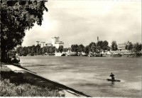 32 db modern magyar városképes lap; Szolnok, Karcag, Berekfürdő / 32 modern Hungarian town-view postcards