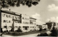 10 db főleg modern városképes lap, szállodák: Sopron (Lövér szálló, Fenyves), Siófok (Vénusz szálló) / 10 mainly modern town-view postcards, hotels: Sopron, Siófok