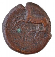 Szicília / Kainon Kr. e. ~360-340. Br érme előlapján griff, hátoldalán vágtató ló (7,72g) T:3 ki.Sicily / Kainon ~360-340. BC Br coin with griffin on obverse and horse on reverse (7,72g) C:F crack