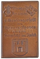 Német Harmadik Birodalom / Haag am Hausruck 1938. '1. Bausängerfest des Hausruckbaues nach der Heimkehr ins Reich (1. Építők dalfesztivál a Birodalomba való hazatérés után)' Br lemezjelvény, hátoldalon 'SCHWERTNER - EGGENBERG & CIE