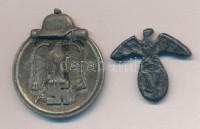 Német Harmadik Birodalom 1939-1945. 2db kitüntetés másolata, szalag nélkül T:3 sérült fülGerman Third Reich 1939-1945. 2pcs of copy decorations without ribbon C:F damaged ear