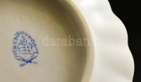 Herendi Viktória mintás porcelán tálka, kézzel festett, jelzett, kis kopásnyomokkal, d: 10,5 cm