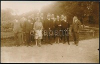 1929 Harkányfürdő, csoportkép a fürdő vezetőségével és más ismert emberekkel, pl. Huszár Károly volt miniszterelnök, Pekár Mihály egyetemi tanár, fotó hátoldalon részletes leírással, 9×14 cm