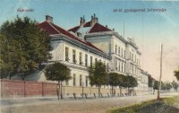 Kaposvár a 44-ik gyalogezred laktanyája, kiadja Szabó Lipót
