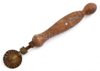 Régi derelyevágó, h: 18 cm