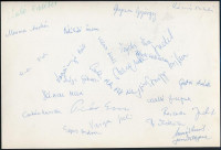 1973 Budapest, ELTE Apáczai Csere János Gyakorló Gimnázium tanárai és végzős tanulói, kistabló nevesített portrékkal, hátoldalon aláírásokkal, 19,2x28,3 cm