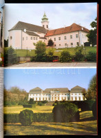 Legeza László: Burgenland. Várvidék és az Őrség. Bp., 2003, Mikes kiadó. Magyar és német nyelven. Számos fotóval illusztrálva. Kiadói kartonált papírkötés, jó állapotban. A szerző által dedikált.