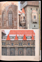 Csorba Csaba:Erdélyi várak - Várak, várkastélyok, erődített városok, templomvárak. Bp., 2012.Tóth Könyvkereskedés. Kiadói kartonálásban