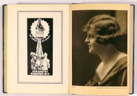 Fotoművészeti Hirek – Amatőr és művészetfotográfiai folyóirat. VIII. évf. 2.; X. (valójában IX.) évf. 1-9. sz. (1928. máj.; 1929. ápr.-dec.).[Szerk. Barcza J.].