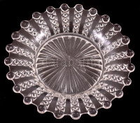 Formába öntött tálka, jelzés nélkül, hibátlan, d: 18 cm