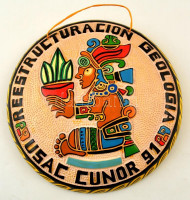 Mexikói festett falitál, Reestructuracion Geologia USAC-CUNOR 91 felirattal, d: 28 cm
