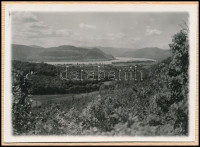 cca 1936 Kinszki Imre (1901-1945) budapesti fotóművész jelzés nélküli vintage fotója, az általa összeállított gyűjtőalbumból kiemelve (Tájkép), 6,2x8,5 cm