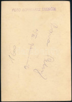 cca 1920 Hölgy portréja, pecséttel jelzett fotó egy trencséni műteremből, 14,5×10,5 cm