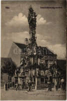 Vác, Szentháromság szobor