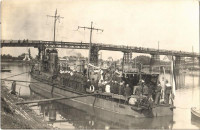 A Magyar Királyi Folyamőrség 'Szeged' őrnaszádja (monitor), katolikus szentmise a fedélzeten. Hungária fényképészet / Hungarian Royal River Guard ship, Catholic mass on deck. photo (ragasztónyom / gluemark)