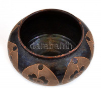 ifj. Badár Balázs (1896-1972): Tálka. Festett mázas kerámia, jelzett, kopásokkal m: 11 cm, d: 11,5 cm