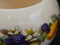 Sisi porcelán bögre, jelzett, hajszálrepedésekkel, d: 8 cm, m: 10 cm + gyümölcsös kerámia tartó, hajszálrepedésekkel, d: 11 cm, m: 7 cm