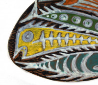 Gorka Lívia (1925-2011): Halas fali tál, festett mázas kerámia, jelzett, restaurált, d 25,5x18 cm