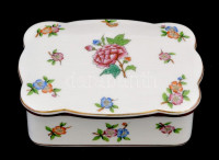 Herendi Eton mintás rózsás bonbonier, kézzel festett, jelzett (Herend Hungary 1942), apró kopásnyomokkal, 8,5x12 cm