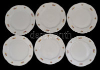 Zsolnay virágmintás porcelán készlet, 31db-os, kínáló tállal, tányérokkal, csészékkel, aljakkal, jelzett, matricás, apró kopásnyomokkal, csorbával, az egyik csésze pótolt
