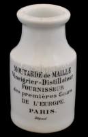 Francia feliratú, matricás, jelzetlen porcelán mustáros tégely, tető nélkül, koszos, kopottas állapotban, 12 cm