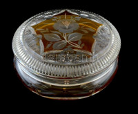 Kétrétegű csiszolt kirstály üveg bonbonier, kopásokkal, d: 12 cm m: 7,5 cm