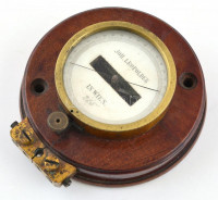 cca 1890 Galvanométer. Johann Leopolder. Jelzett. nyomtatott leírással. d: 12,5 cm
