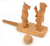 Táncoló medve és gitáros. Faragott, mozgatható játék 19 cm
