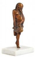 Melocco Miklós (1935- ): Szókratész, bronz, alabástrom talapzaton, jelzett, m: 21 cm