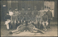 1917 Beregszász, Kovács Miklós őrmester alakulata, csoportkép, hátulján feliratozva, 9×13,5 cm
