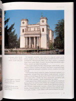 Dr. Takács Sarolta:  Városépítés Magyarországon. Bp., 2004.  Officina '96 Kiadó, Kiadói kartonálásban
