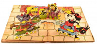 Mickey et le Prince  Malalapatte. Illustration d'Aprés Walt Disney. Texte de Madgeleine du Genestoux. Paris,(1935),Hachette,63+1 p. Az oldalszámozáson belül 4 színes kartontáblával, ezek közül egy épp, a többi sérült, hiányos.