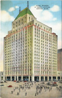 Boston (Massachusetts), Hotel Manger, at North Station, automobiles (wet damage)