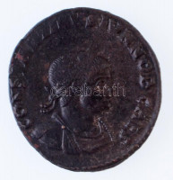 Római Birodalom / Arles / II. Constantinus 333-340. Follis Br (2,87g) T:2-Roman Empire / Arles / Constantinus II 333-340. Follis Br 'CONSTANTINVS IVN NOB CAES / CLARIT-A-S REIPVB - R S - SARL' (2,87g) C:VFRIC VII 120