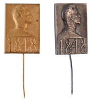 1942. 'Petőfi 1848' sárgaréz lemezjelvény (A Magyar Történelmi Emlékbizottság felkérésére Pátzay Pál tervezete) + ~1975. 'Petőfi 1848' ezüstpatinázott Br jelvény T:1,1-
