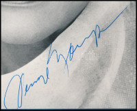 Jessye Norman (1945-2019) amerikai operaénekes aláírt fotója / Autograph signed photo of American opera singer and recitalist Jessye Norman. 14x21 cm