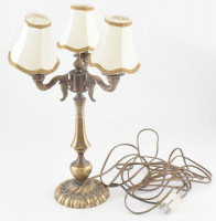Bronz 3 ágú lámpa, ernyőkkel. m: 47 cm. (Érintésvédelem szempontjából nincs bevizsgálva)